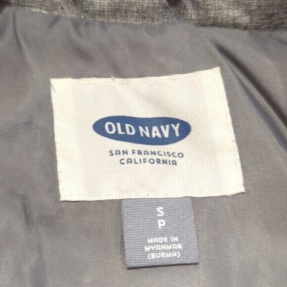 Gray quilted puffer vest - Picture 4 of 5